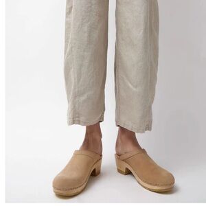 No.6 Old School Clog, size 39